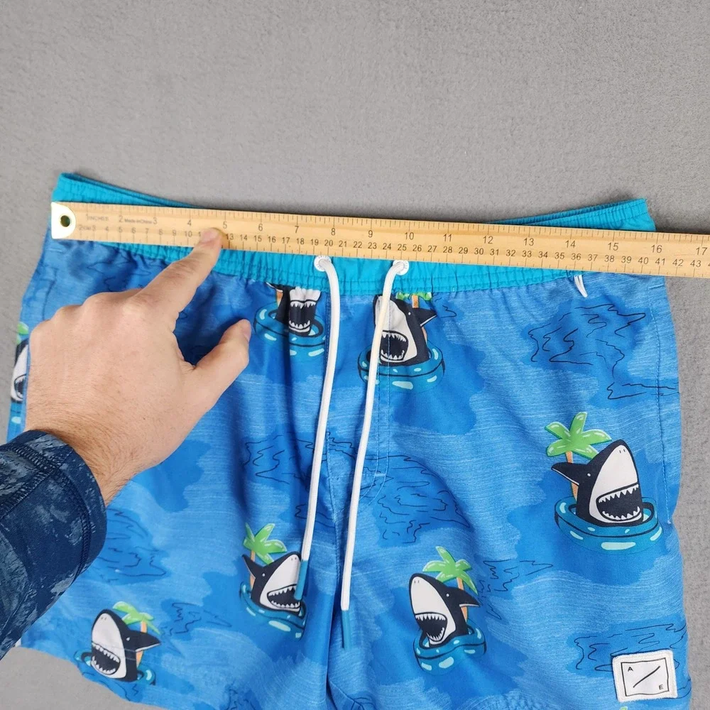 American Eagle Swim Trunks‎ Mens Medium Blue Excellent Shark Print Mesh Lined